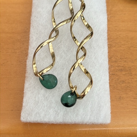 Earrings - Picture 7 of 7